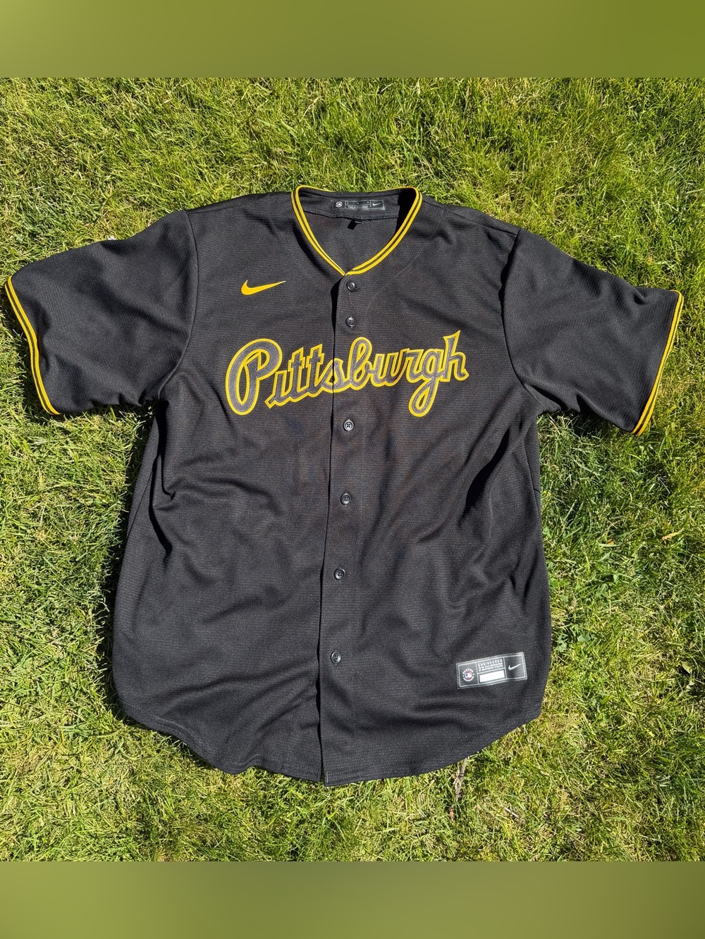 Nike Pittsburgh Pirates MLB Jersey
Size Large